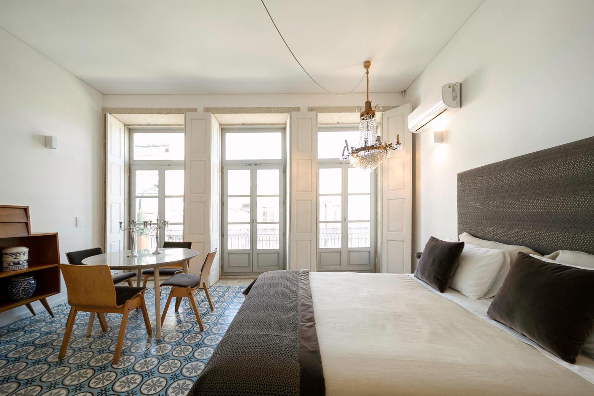 Palacio Fenizia Lux Apartments Порту Экстерьер фото
